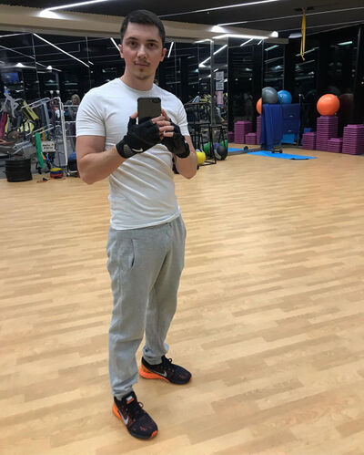  ,   Anton, 39 ,   ,   