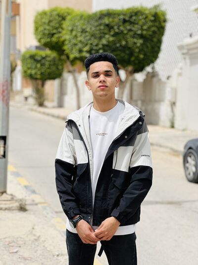  ,   Ahmed, 21 ,   ,   , c , 