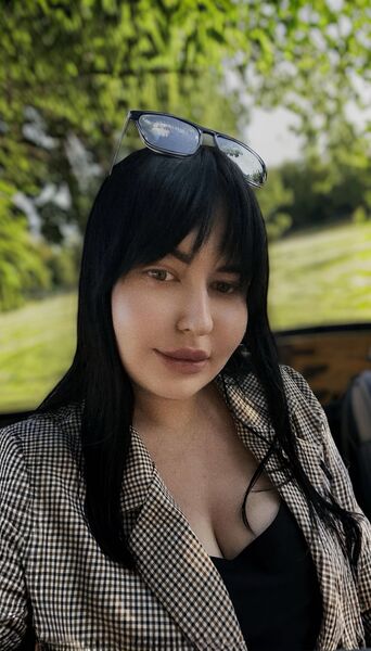  ,   Nadya, 24 ,   