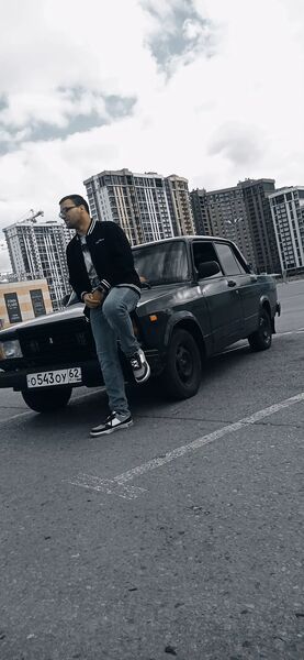  ,   Artem, 22 ,     