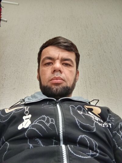  ,   Manucehr, 33 ,   ,   