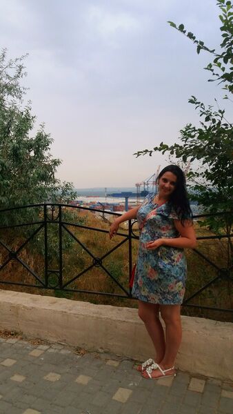  ,   Elena, 32 ,  