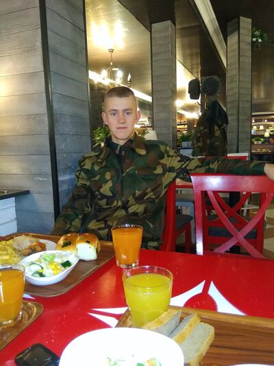  ,   Ivan, 27 ,   