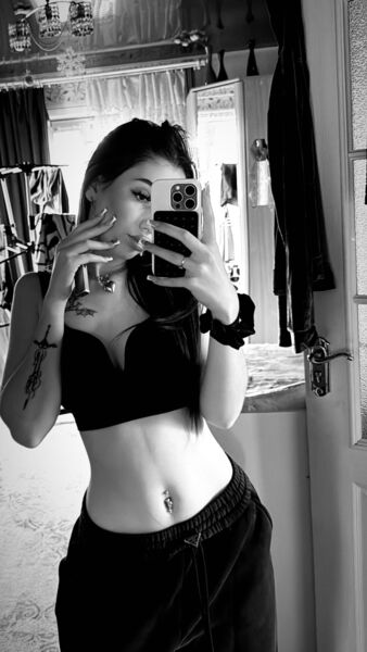  ,   Sabrina, 23 ,   ,   