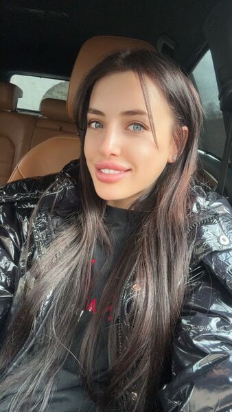  ,   Eva, 30 ,   ,   