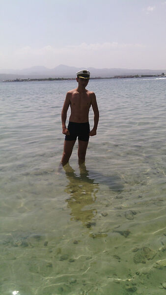  ,   Garik, 31 ,   