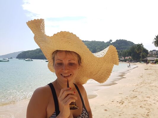  Bascharage,   Elena, 52 ,   c 