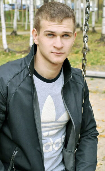  ,   Serhan, 25 ,   ,   