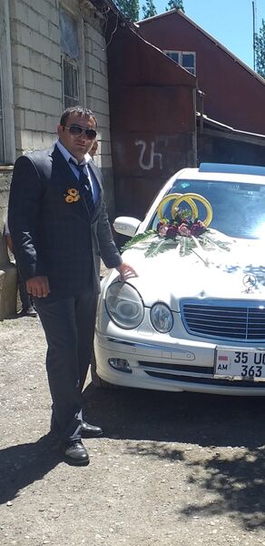  ,   Vitali, 31 ,     