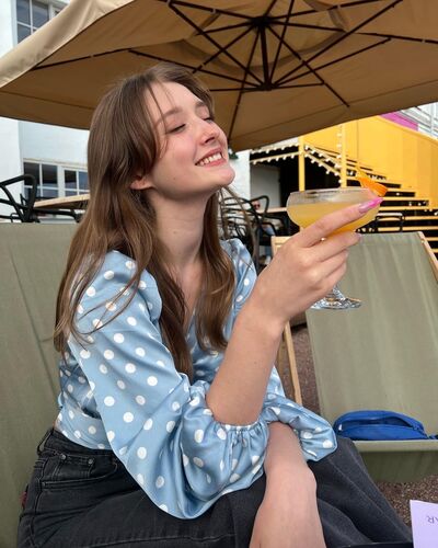 -,   , 24 ,   ,   , 