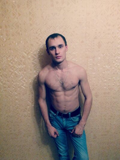  ,   MaKsiM, 32 ,   ,   , c 