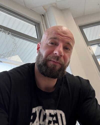  ,   Thomas, 54 ,   ,   