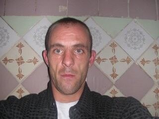  17419338  Bankir, 43 ,    