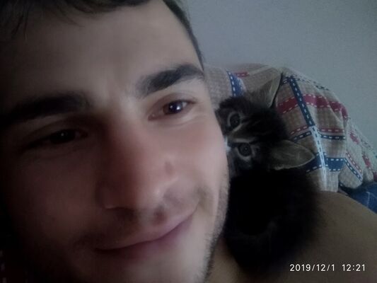  ,   Djorj, 33 ,   ,   , c 