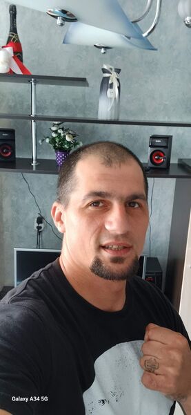  ,   Ruslan, 35 ,   c 