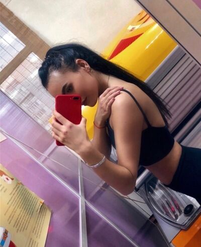  ,   IRISHKA, 32 ,   ,   , c 