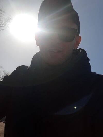 ,   Slava, 27 ,   ,   , c , 