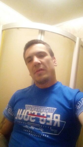  ,   Alex, 41 ,   