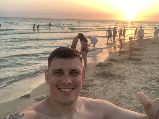  ,   Aleksandr, 32 ,   ,   , c 