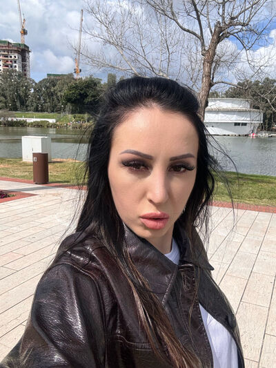  ,   Nadin, 39 ,   c 