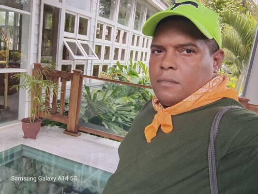  ,   Rey, 38 ,   ,   