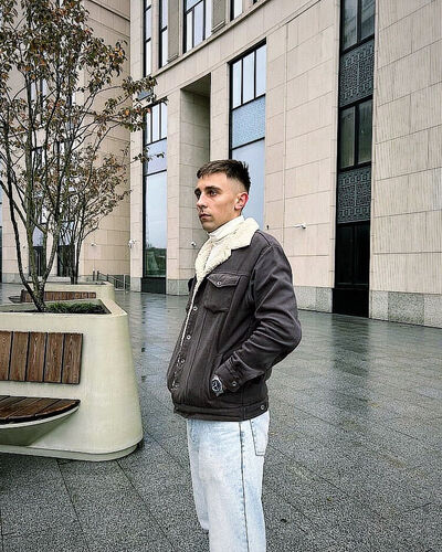  ,   Leonid, 22 ,   ,   , c , 