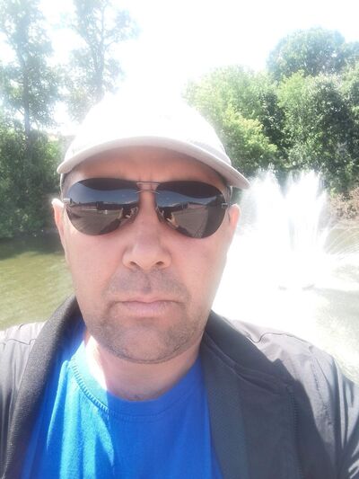  ,   Marat, 43 ,   ,   