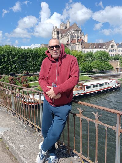  ,   Igor, 44 ,   ,   , c 