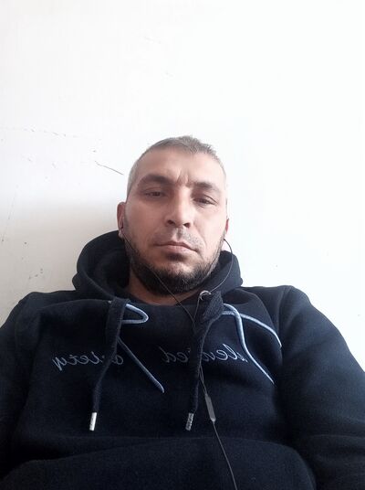  ,   Aybek Salih, 49 ,   ,   