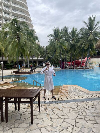  ,   Artem, 34 ,   ,   