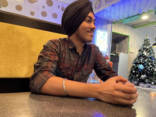  ,   Amandeep, 22 ,   ,   