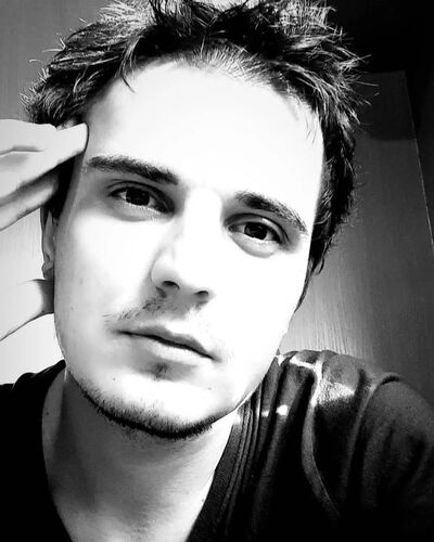  ,   Roman, 33 ,   ,   