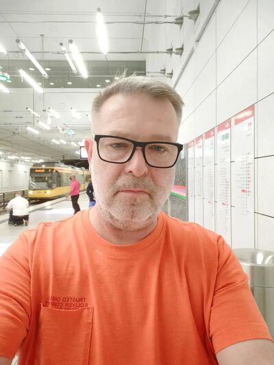  ,   Steven, 55 ,     , c 