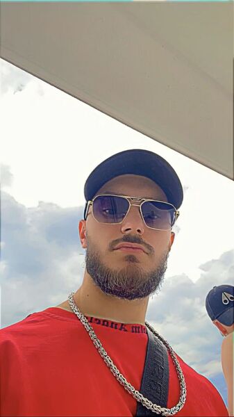  ,   Mert, 24 ,   ,   
