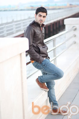  ,   Raull, 35 ,   