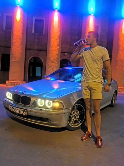  --,   Denis, 27 ,   ,   