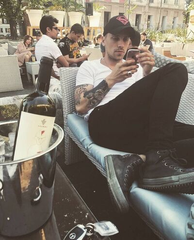  ,   , 25 ,   
