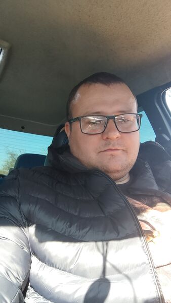  ,   Alex, 37 ,   ,   