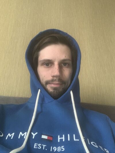  ,   Denis, 32 ,   ,   , c 