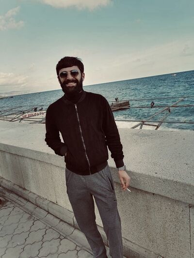  ,   Hovo, 32 ,   ,   
