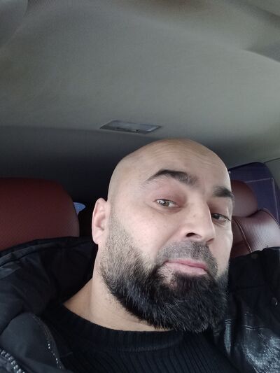  ,   Murad, 42 ,   ,   