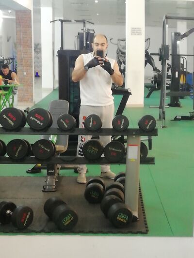  ,   Emil, 37 ,   ,   , c 