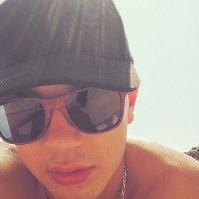  16967758  Denis, 27 ,    Gilowice