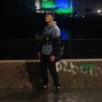 ,   Maksim, 20 ,   ,   