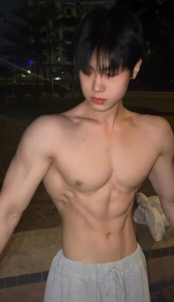  ,   Misha, 19 ,   