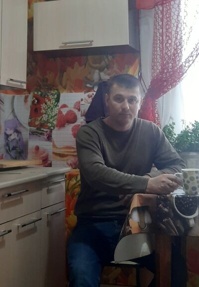  ,   Sergey, 34 ,   