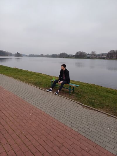 ,   Stanislav, 22 ,  