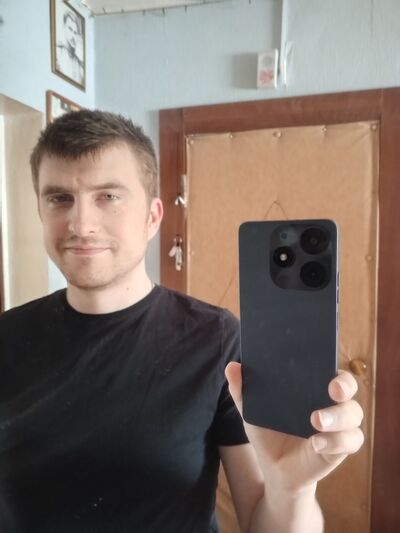  ,   Artem, 33 ,   ,   