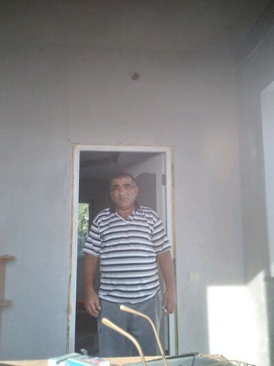  ,   Artur, 60 ,   ,   