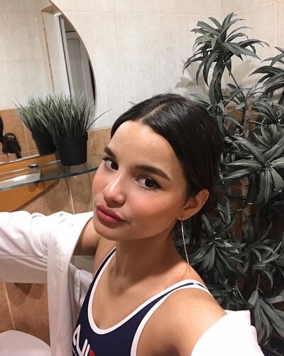  ,   Sara, 27 ,   ,   